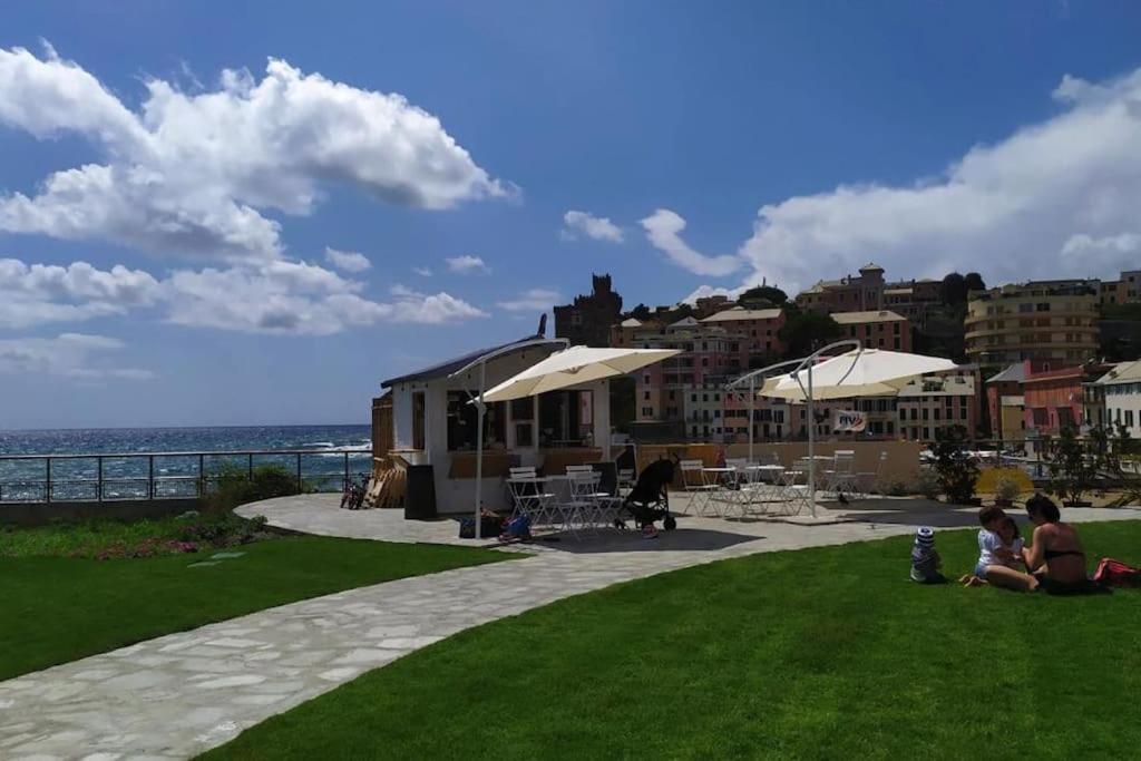 Pisi Home, 2 Min Dalla Spiaggia E Dall' Ospedale Gaslini Genoa Exterior photo